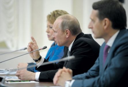 Putin tries to lure Ukrainian defense industry specialists to Russia
