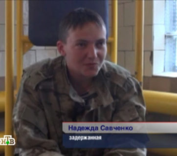 Heroic Ukrainian female officer taken hostage by the terrorists “blew up” social media