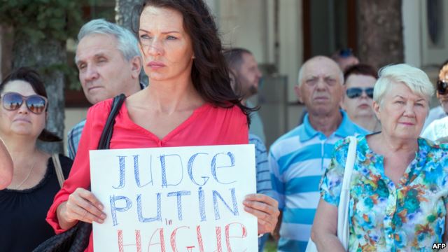“This is a war between the entire world and Putin”
