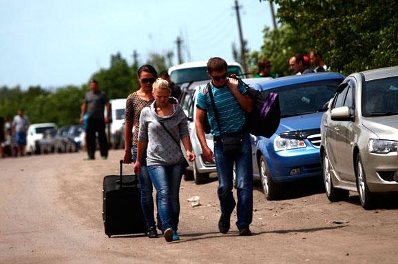 Yatsenyuk asks residents of liberated cities to return home