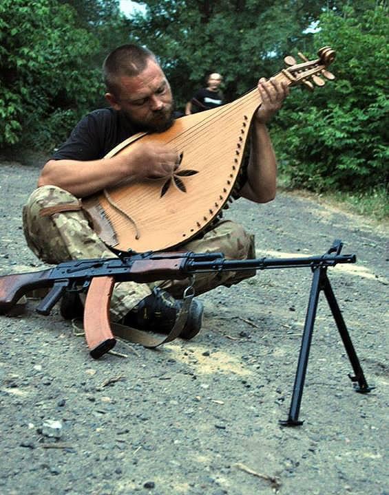 Ukrainian army 2014: reborn from the Ashes