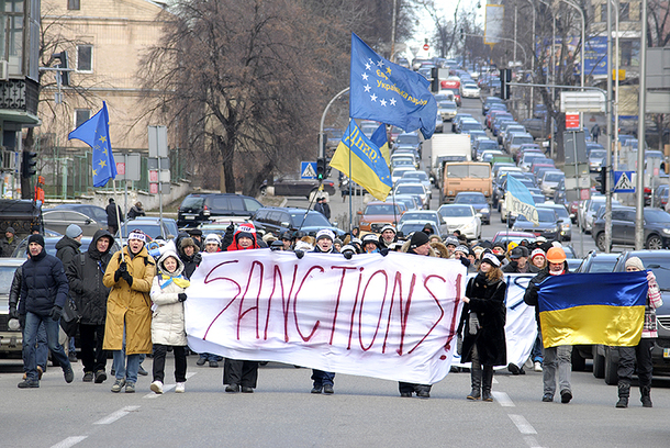 Ukraine needs sanctions that make Putin fund Ukraine