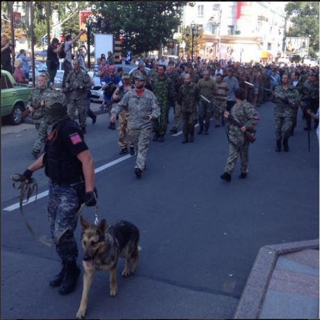 Terrorists march Ukrainian POWs through “corridor of shame” in Donetsk ~~