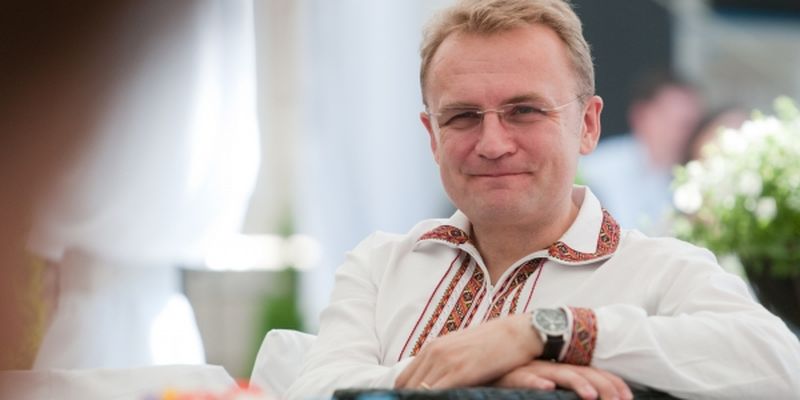Mayor of Lviv on oligarchical counter revolution and the end of the war