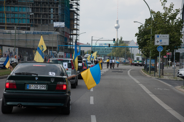 Ukrainian-German motor rally in Berlin: The wall of indifference and inaction must fall ~~