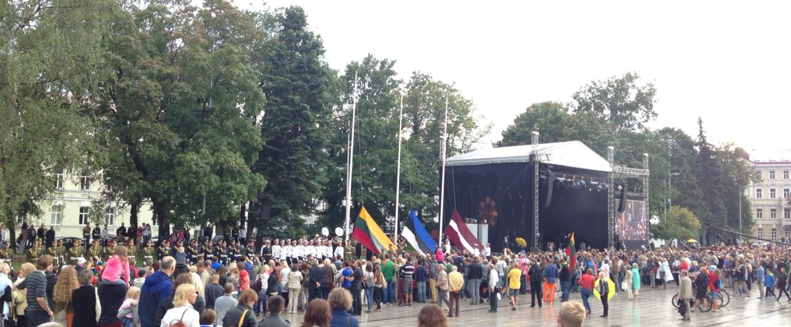 25th anniversary of Baltic Way marked with solidarity for Ukraine ~~