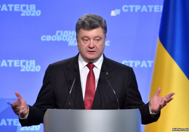 Poroshenko answers Ukrainian flashmob request to talk with the people