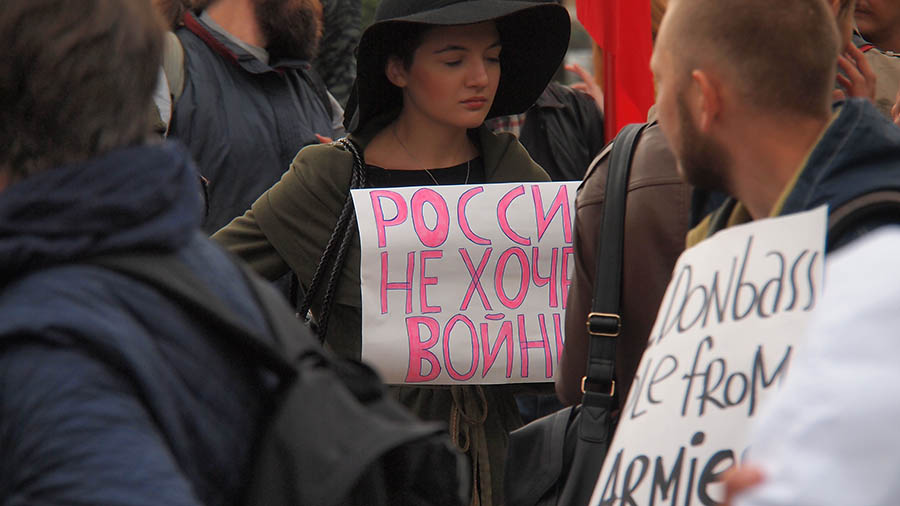 Russian Maidan Percolates ~~