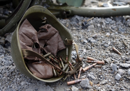 The Minsk ceasefire in Donbas: traps, risks and possible turns of events