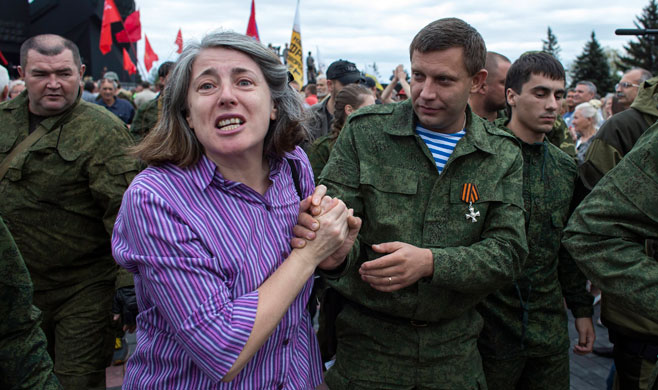 Strelkow brachte die Truppen im Osten der Ukraine gegen sich auf, meint Sachartschenko