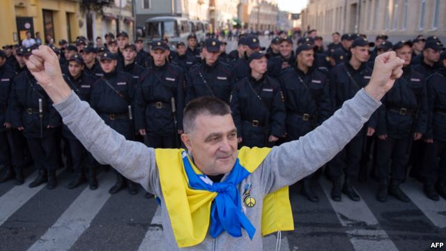 Nobody in Moscow is hoping to return Kyiv under their wing – Russian political expert