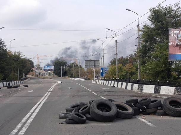 Governor reported negotiating surrender of Donetsk airport