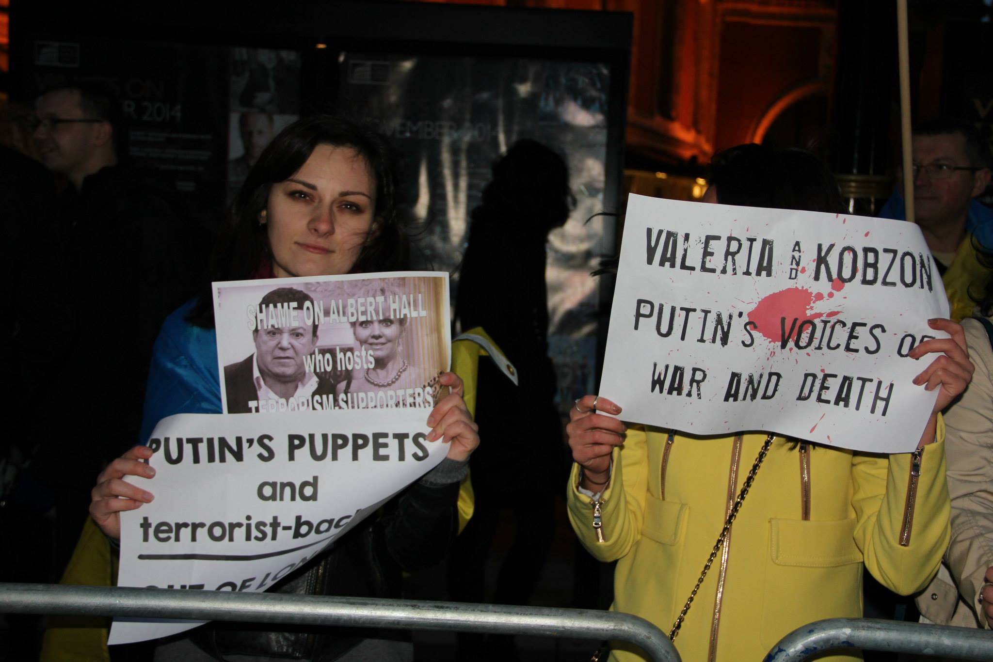 Protest at Royal Albert Hall against Putin’s propagandists and terrorist-backers Kobzon and Valeria ~~
