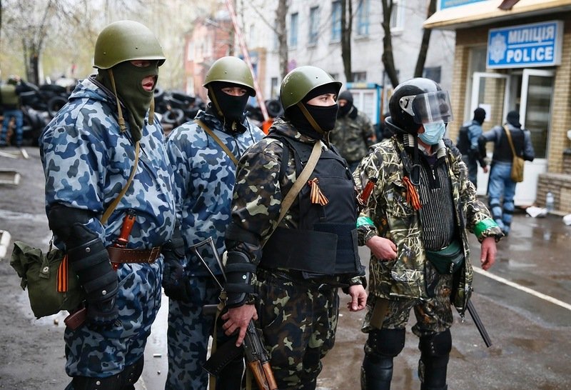 Militia gives Luhansk residents ultimatum: “Share or we’ll take it by force!”