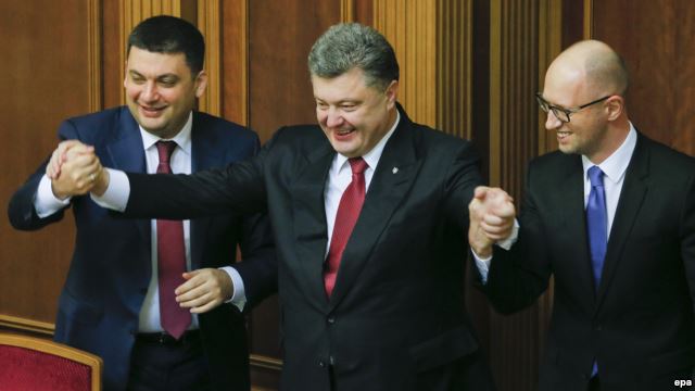 Prime Minister Yatseniuk, Speaker Hroysman, Poroshenko says hi to the ‘federalists’