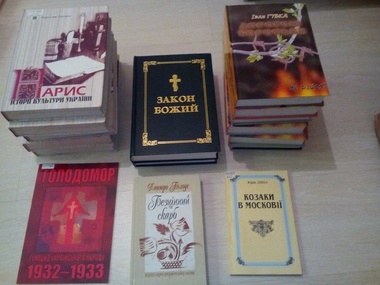 Burning of Ukrainian language books continues in Crimea