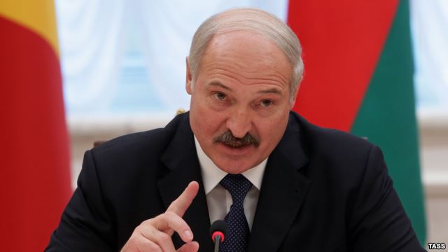 Lukashenko kicks the wounded lion