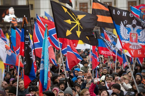 Kremlin adopts new Donbas strategy: autonomy within Ukraine