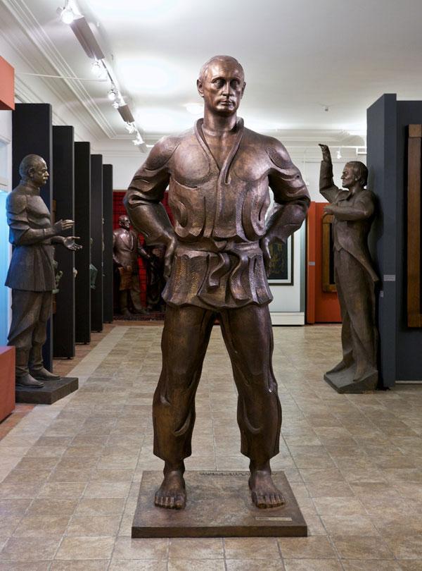 Putin monument