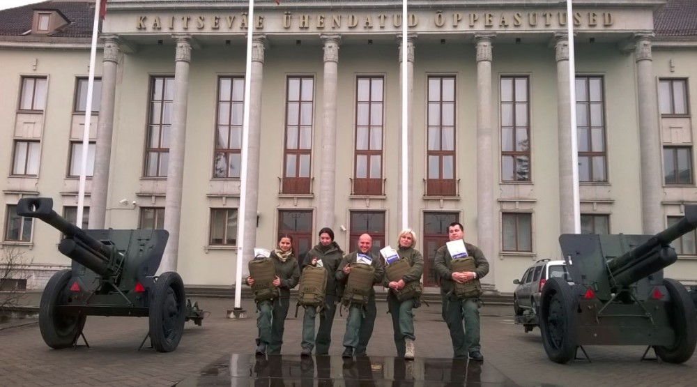 First batch of Ukrainian medics graduate from combat medicine courses in Estonia