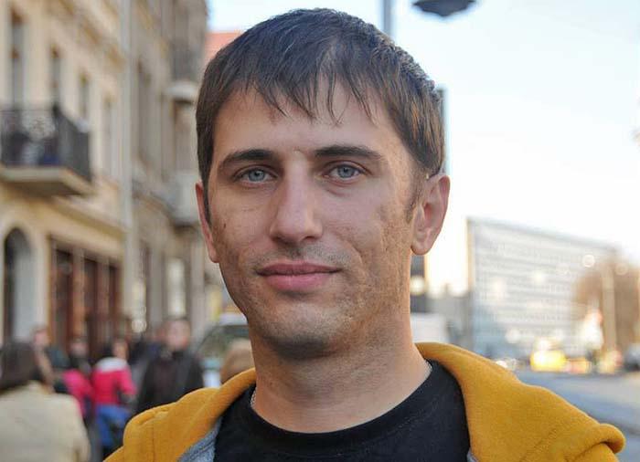 Lviv resident sues Minister Avakov for official speech in Russian