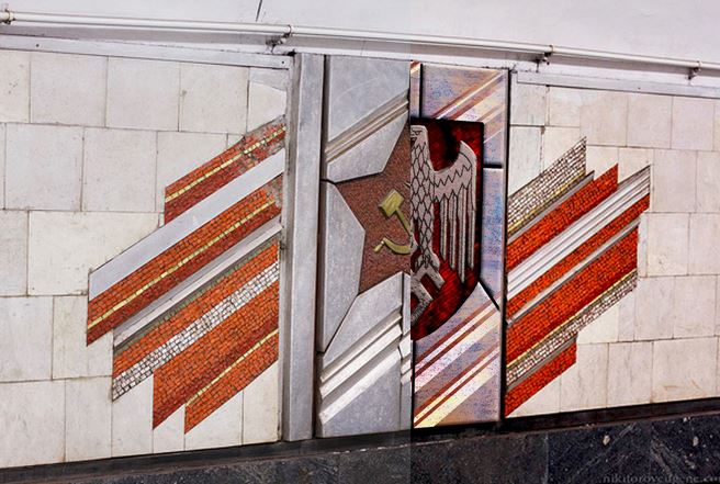 Here’s how Kyiv’s subway would look like with Nazi symbols instead of Soviet ones