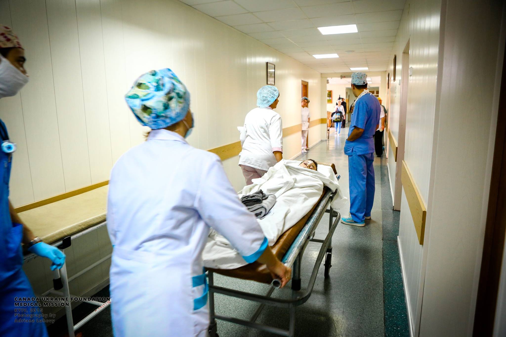 Canadian doctors operated on young victim of Russia’s hybrid war in Donbas ~~