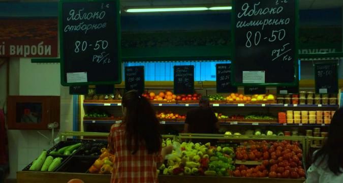 Food prices in Russia-occupied Crimea are rising as a result of the food blockade from Ukraine organized by Crimean Tatars (Image: QHA)