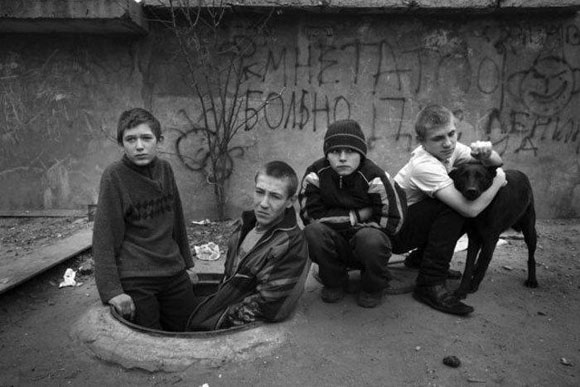 Some of the five to seven million Russian children are living on the streets as “besprizorniki,” who seldom go to school and often turn to drugs and crime. They too are the collateral damage of Russia’s wars. (Image: imrussia.org)