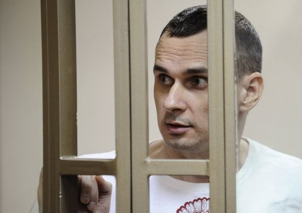 Polish actor to Mikhalkov: I beg you, please, help Sentsov!