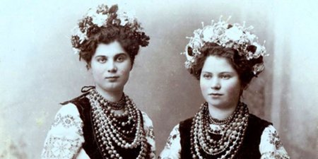 Ukrainian ethnic jewelry and ornaments