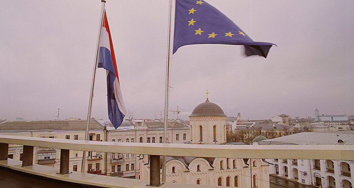 Ukraine as a theme for Dutch populist politics