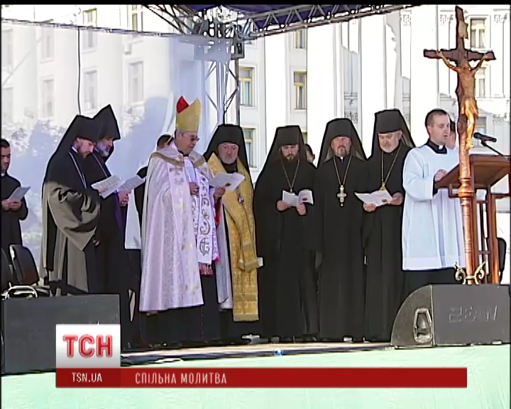 All confessions gather to pray for peace in Ukraine… except Moscow Patriarchate