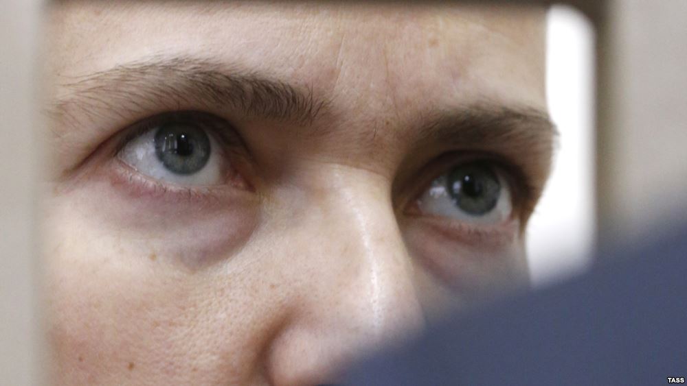 Savchenko must end hunger strike — Groysman