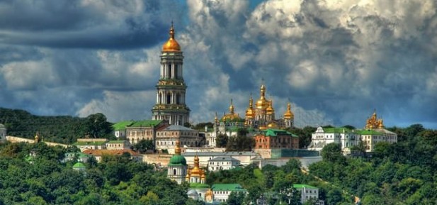 How the Moscow Patriarchate is creating a separatist Lavra “republic” in Kyiv