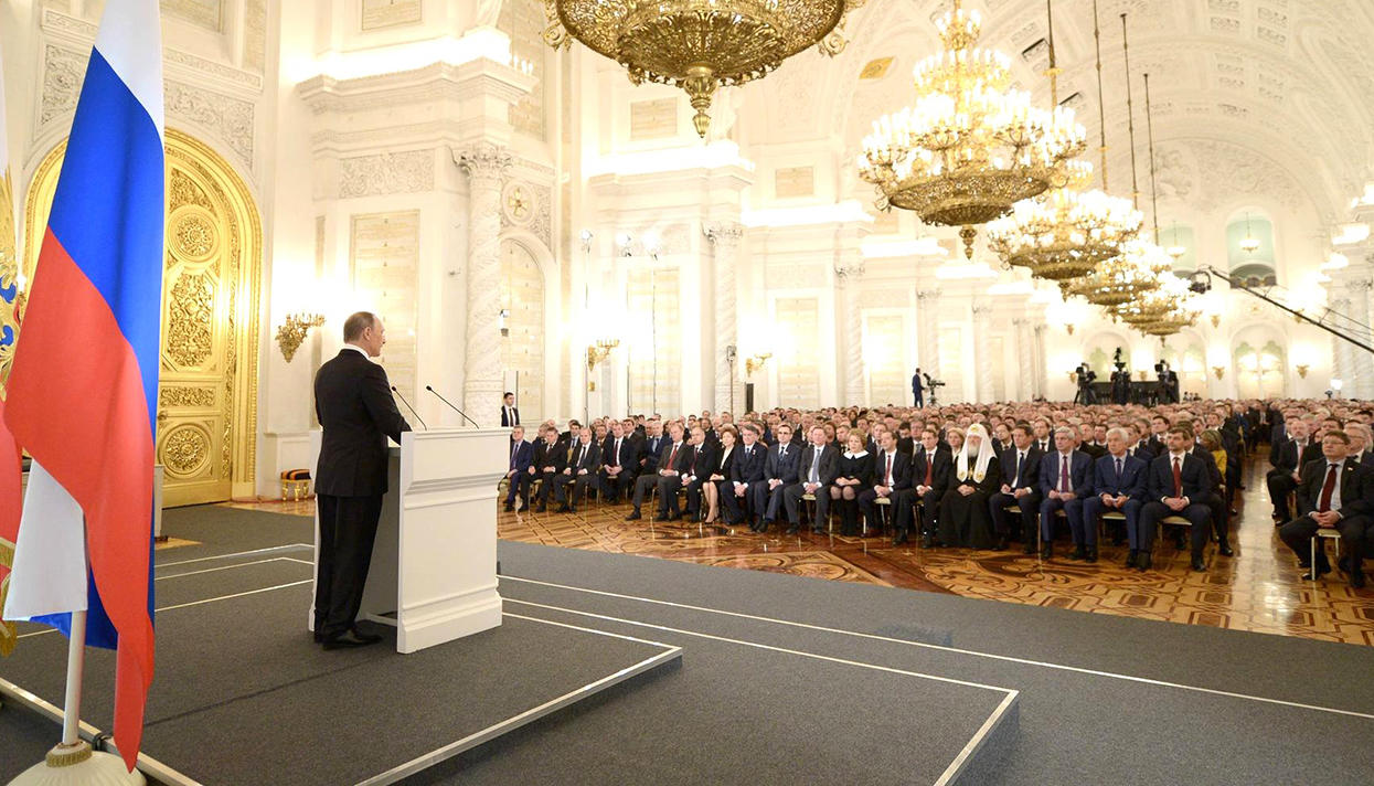 Putin addressing his "new nomenklatura" ruling elite. Russian kleptocrats have been parking their stolen wealth in the West since the break-up of the Soviet Union (Image: kremlin.ru)