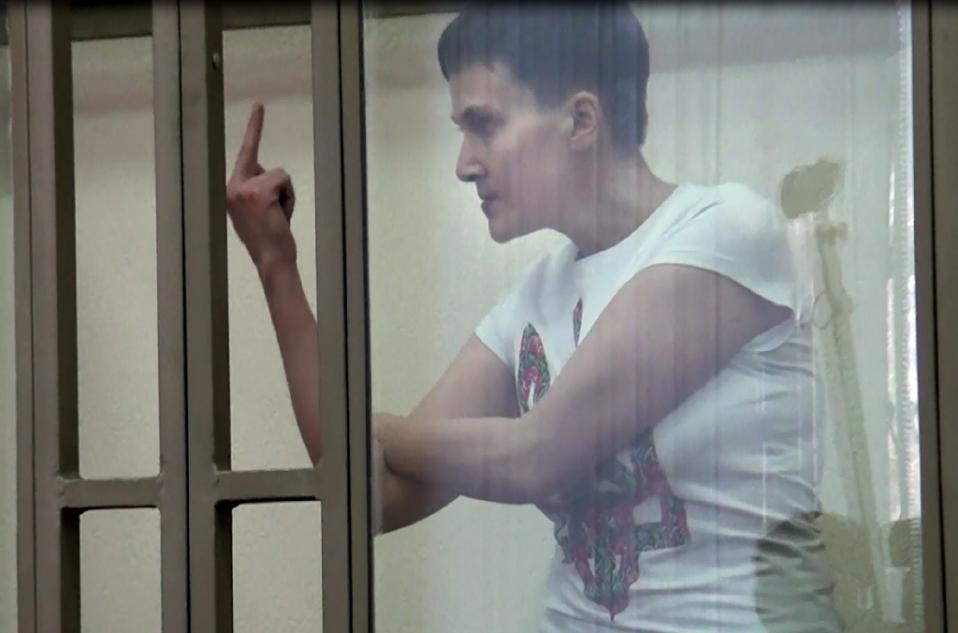 Nadiya Savchenko showing middle finger in a Russian court during her last speech on 9 March 2016. Photo: YouTube screenshot