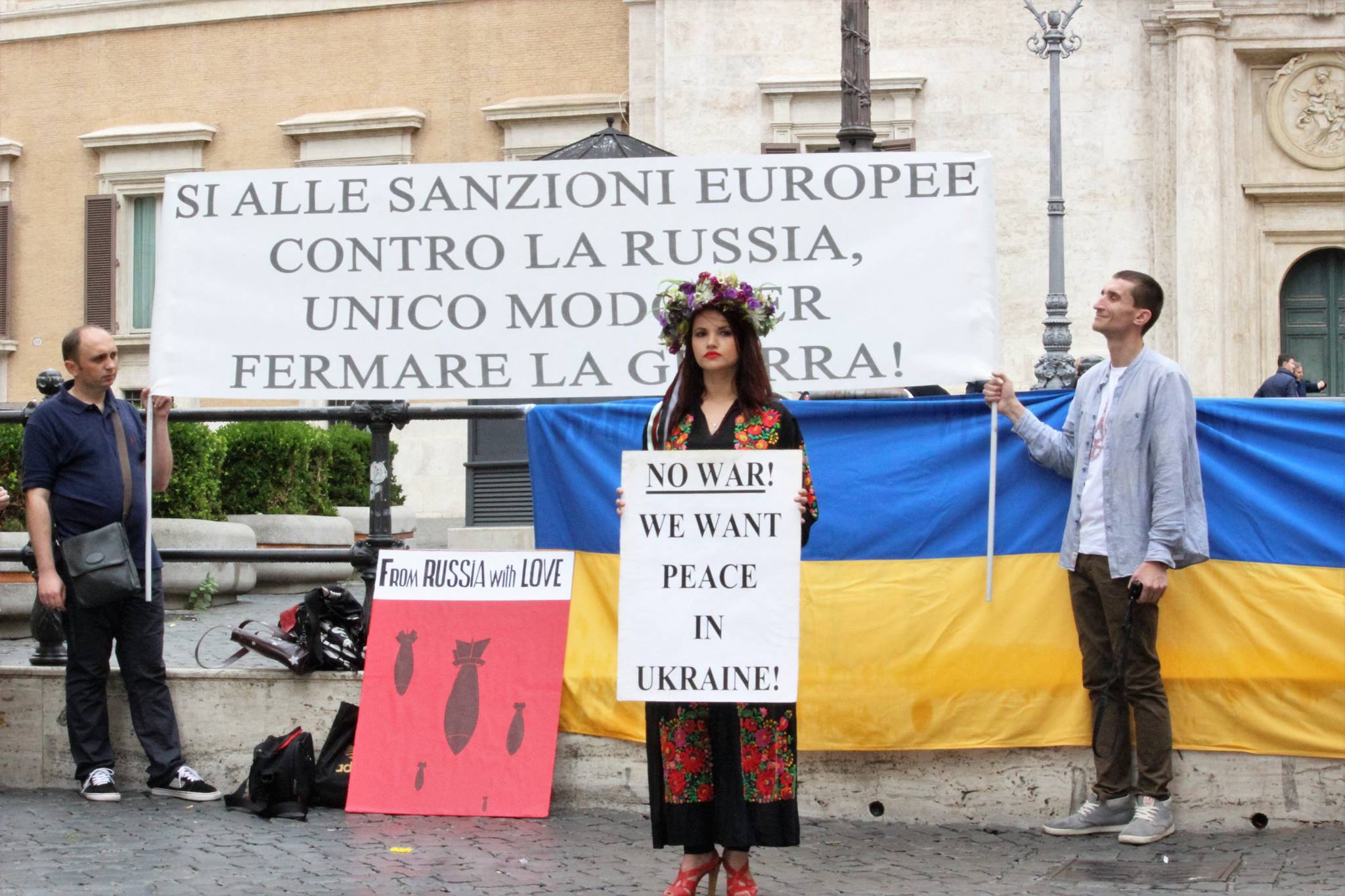 International protest #StopPutinsWarInUkraine – Photos
