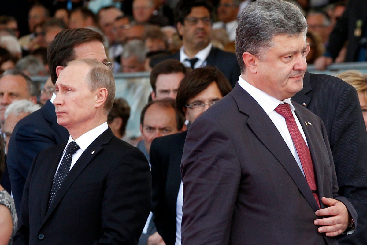 Vladimir Putin and Petro Poroshenko (Image: Christopher Jones/AFP)