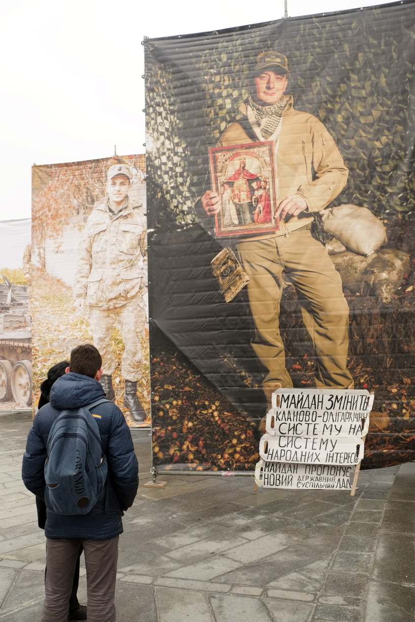 Ukrainians commemorate Heaven’s Hundred Heroes massacred three years ago on Euromaidan| PHOTOS ~~