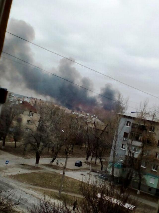 Avdiivka attacked, OSCE under shelling, 2 soldiers killed in 157 attacks over 2 days #DonbasReports ~~