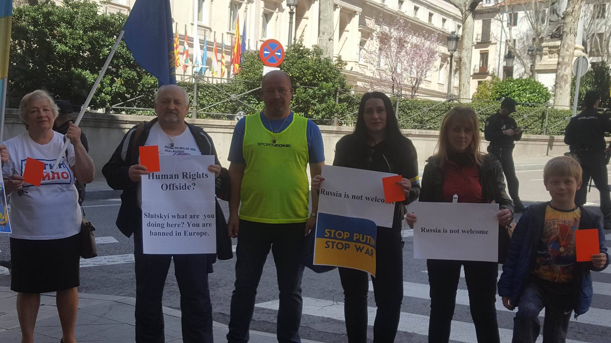 Russia’s participation in PACE meeting protested in Madrid