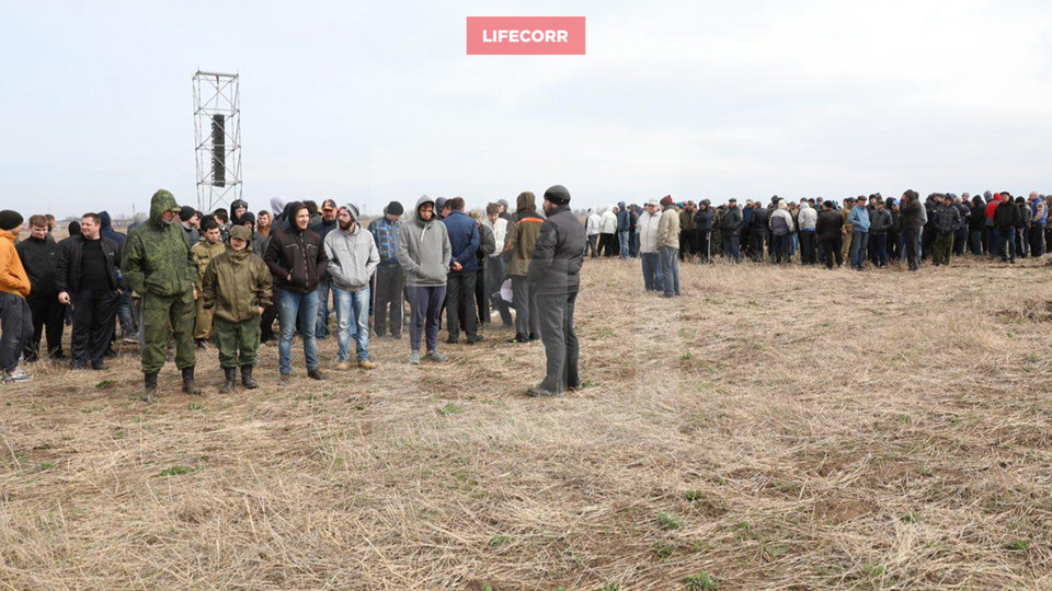 7 wounded in 2 days. OSCE UAV attacked. Thousands herded to “mobilization assembly” near Donetsk #DonbasReports ~~