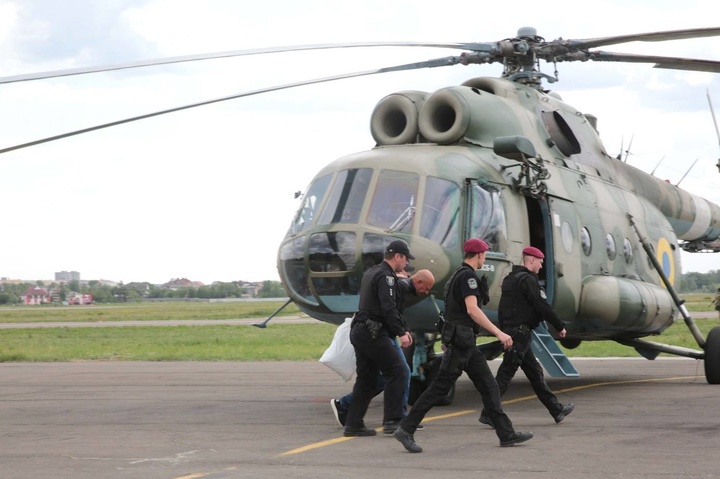 23 Yanukovych’s taxmen arrested in anti corruption raid. What you need to know