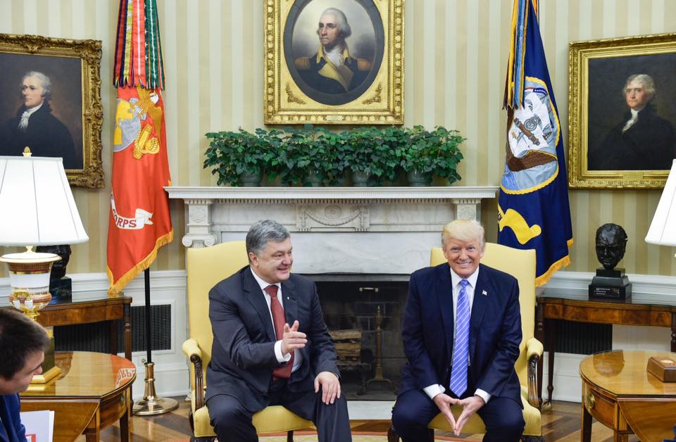 Poroshenko holds first meeting with Trump as U.S. rolls out new sanctions against Russia ~~