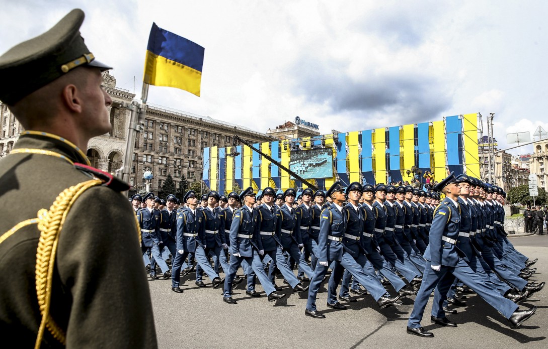 Divisions from eight NATO countries attend military parade on Ukraine’s Independence Day ~~