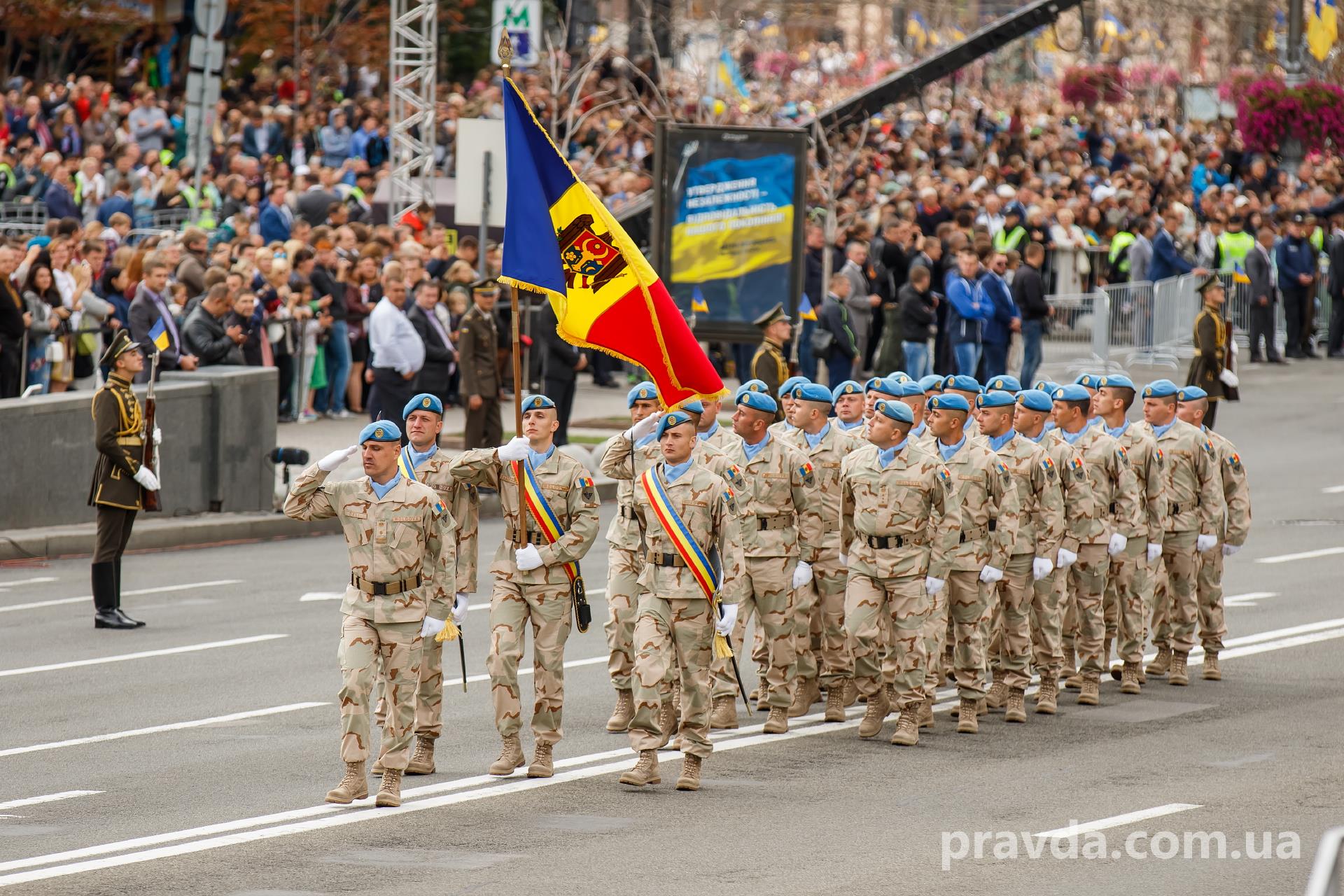 Divisions from eight NATO countries attend military parade on Ukraine’s Independence Day ~~