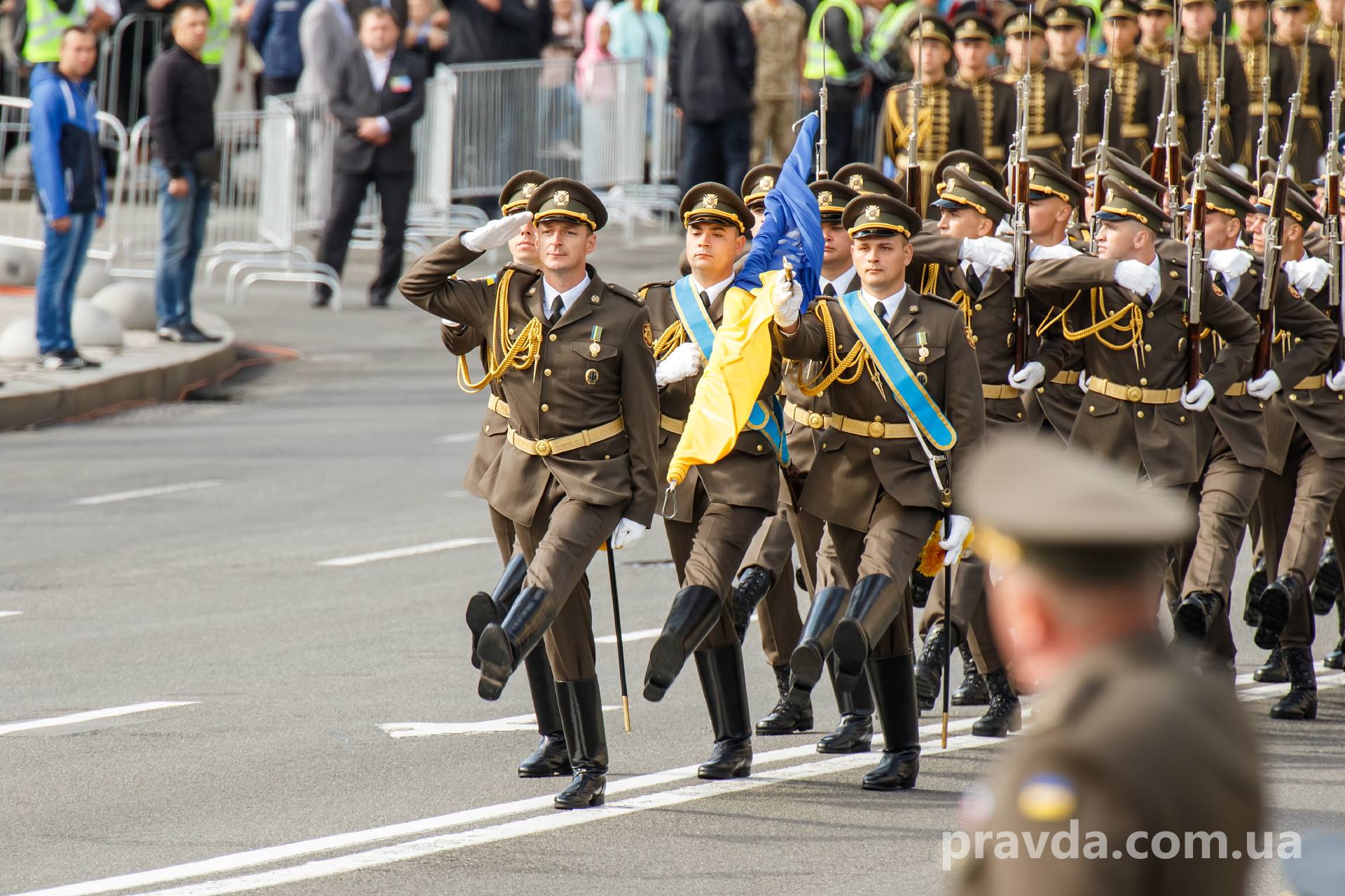 Divisions from eight NATO countries attend military parade on Ukraine’s Independence Day