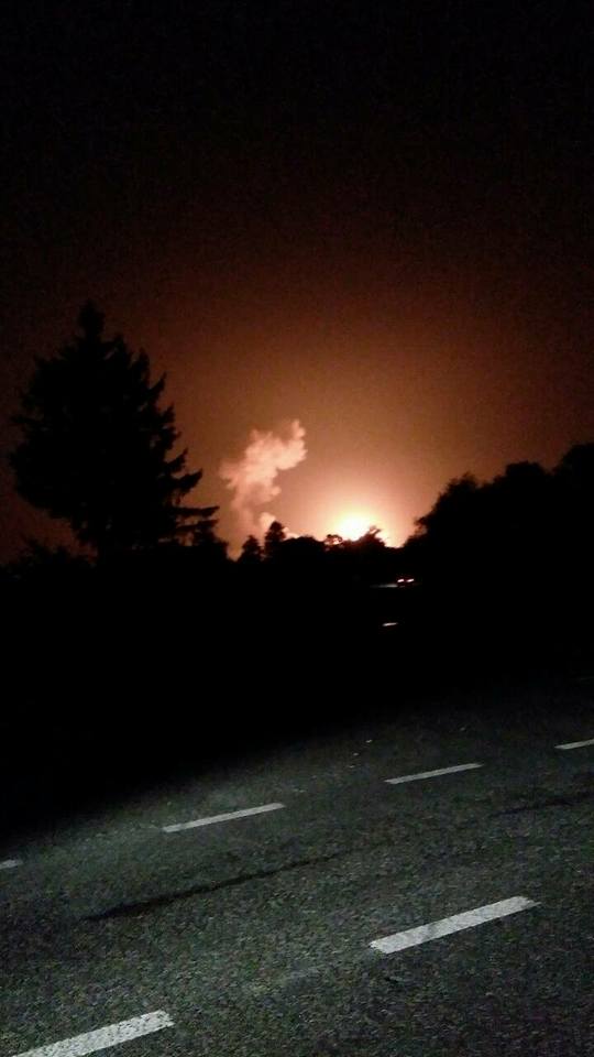 Ukraine’s second biggest munitions depot on fire, 30’000 evacuated ~~