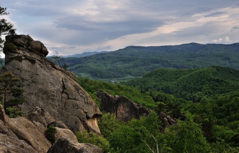 Discover Dovbush rocks: Ukraine’s very own Stonehenge ~~